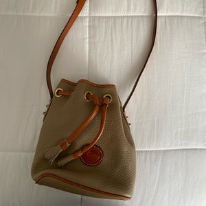 Dooney & Bourke Bucket bag